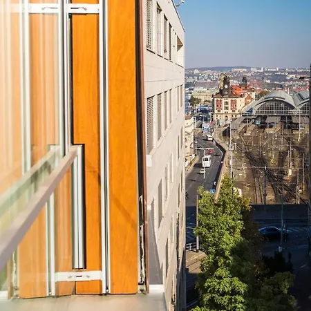 Parking Free Onsite, Air Conditioning, Wenceslas Square شقة